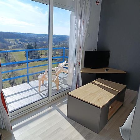Appartement Bellevue à La Tour-dʼAuvergne Extérieur photo
