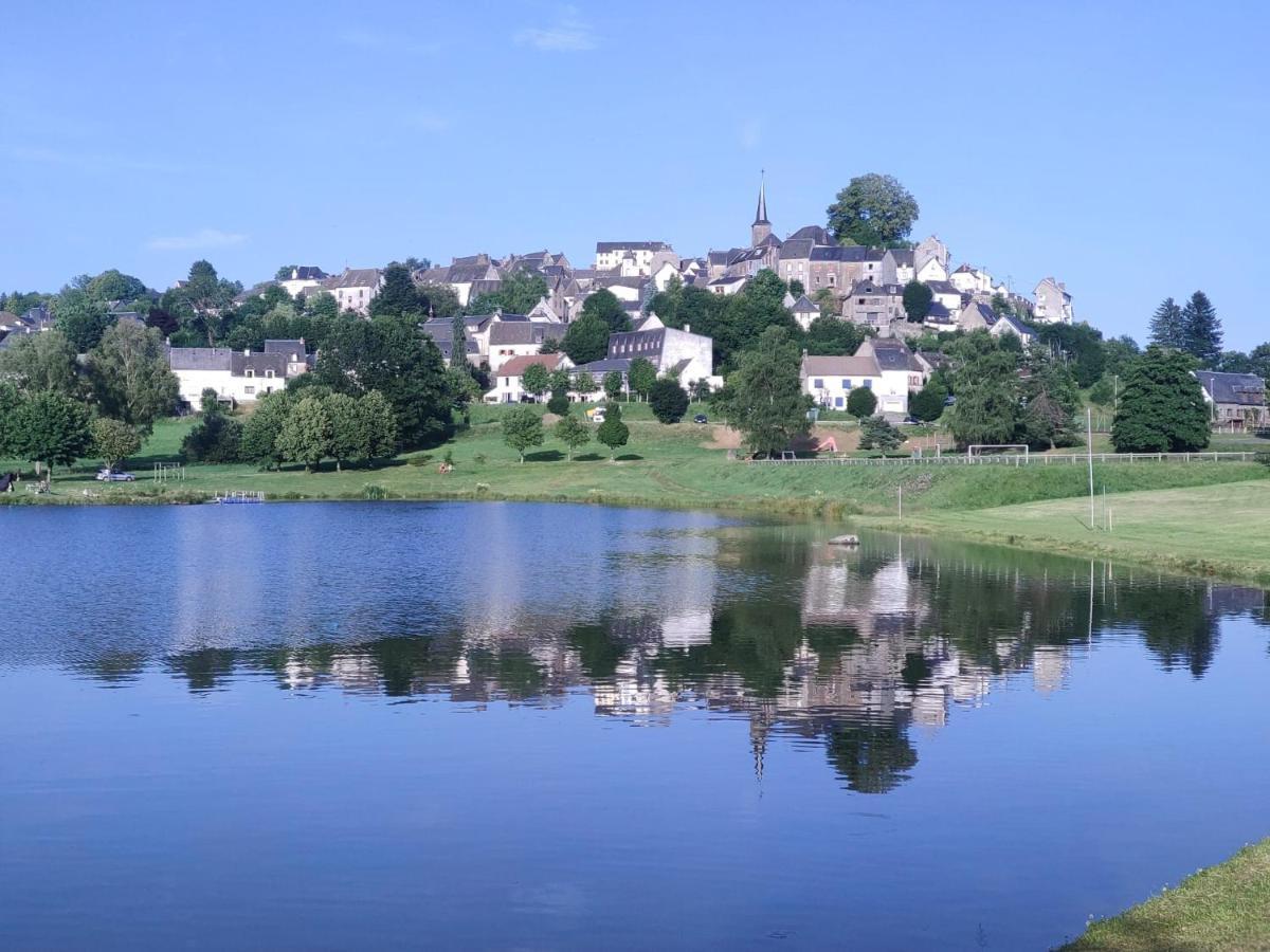 Appartement Bellevue à La Tour-dʼAuvergne Extérieur photo
